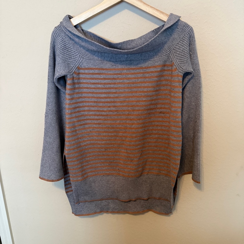 By Anthropologie Boat Neck Bell Sleeve Sweater Size Small Gray/orange Stretch